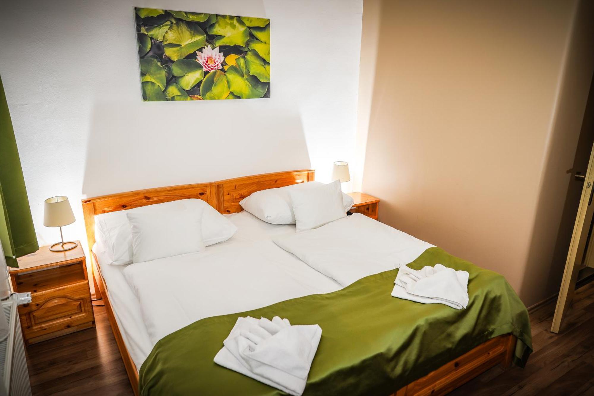 Land-Plan Hotel Toltestava 外观 照片