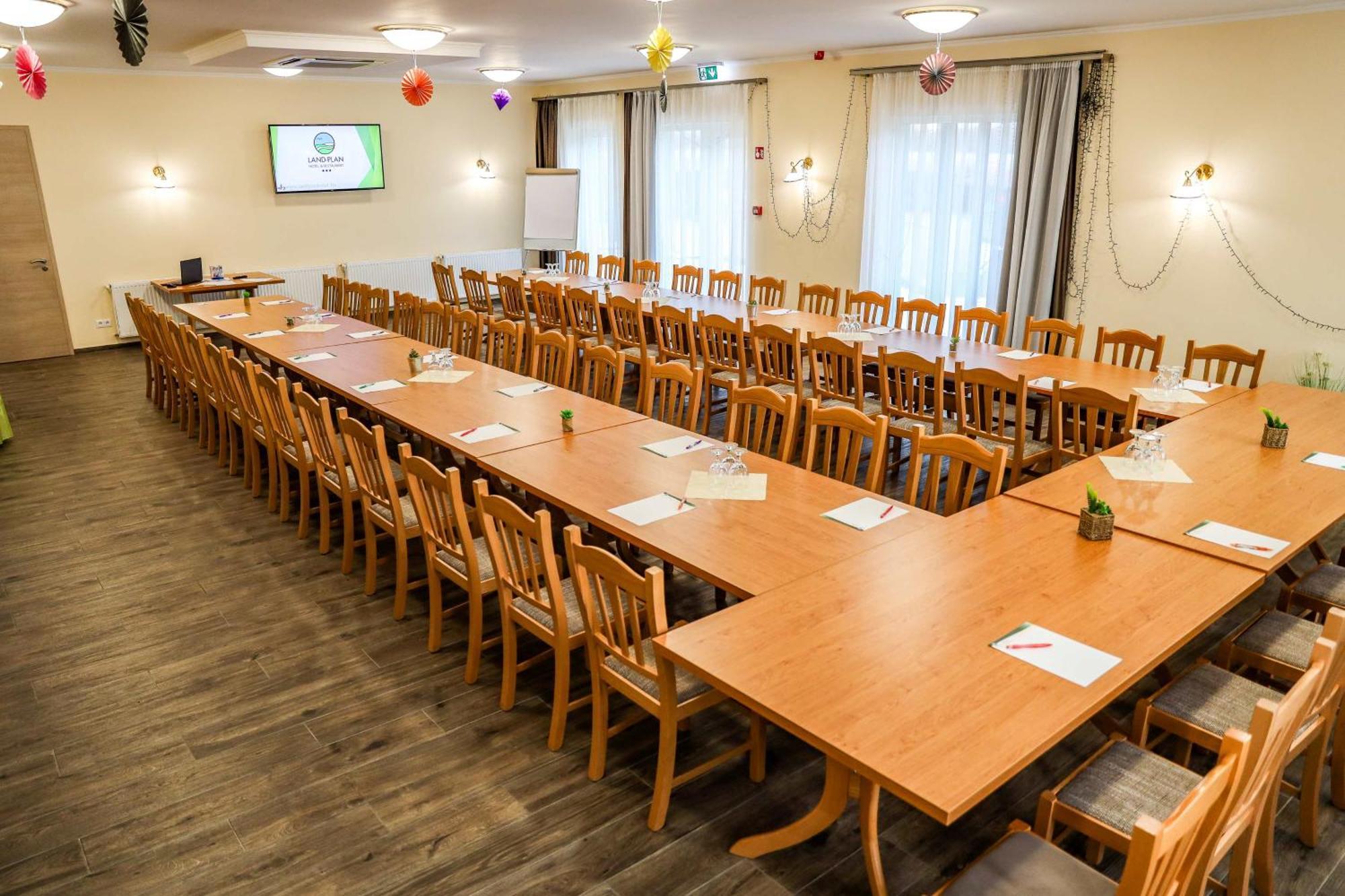 Land-Plan Hotel Toltestava 外观 照片